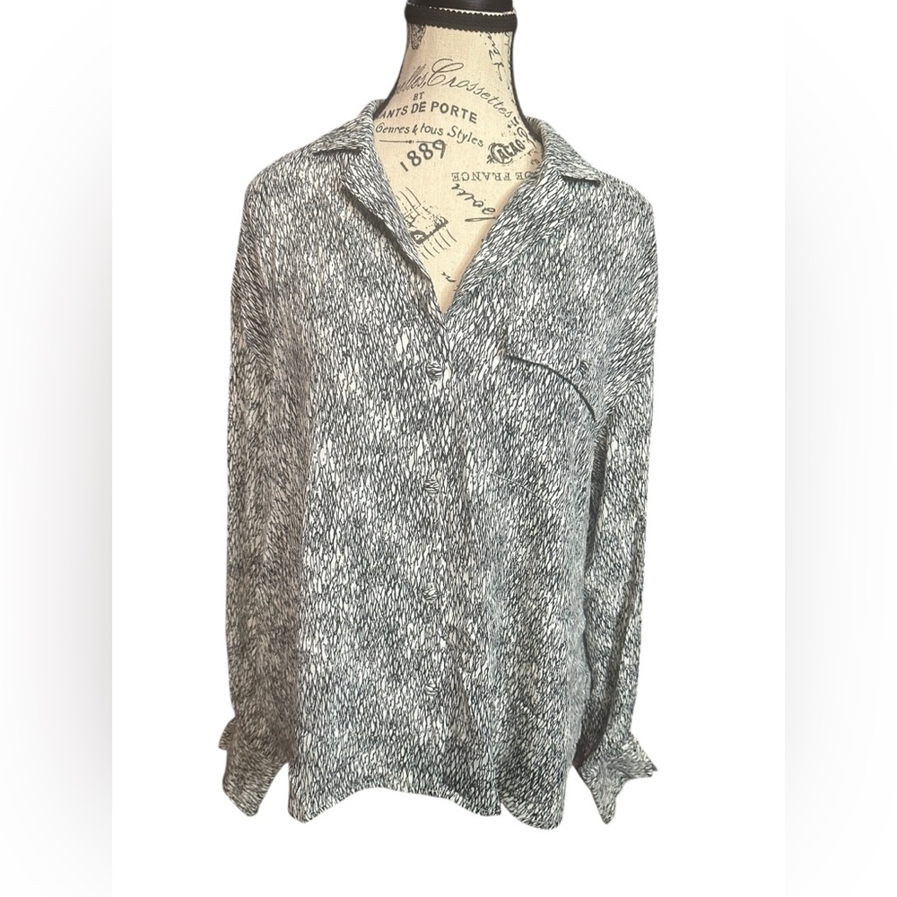 Worthington Abstract Printed Blouse NWT - Picture 2 of 8